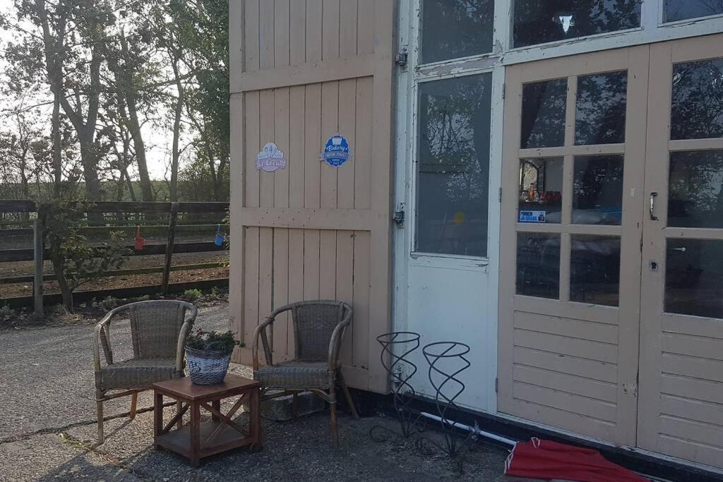 B&B Hoeve Dijkstal Logeren Op De Boerderij Синт-Мартен Экстерьер фото
